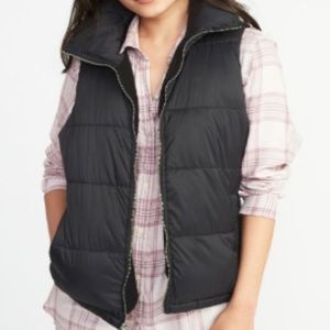 Black Old Navy Puffy Vest (Fall Staple!)